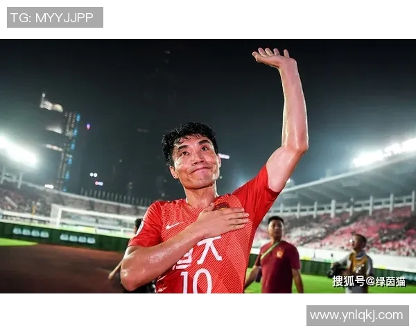 郑智:从青涩少年到中国足球传奇明星的辉煌历程 郑智:从青涩少年到中国足球传奇明星的辉煌历程