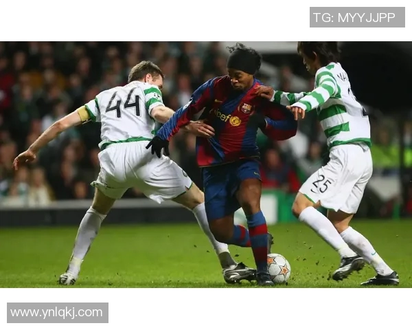 外国模仿足球明星跳舞的精彩瞬间引发全球热潮与欢笑